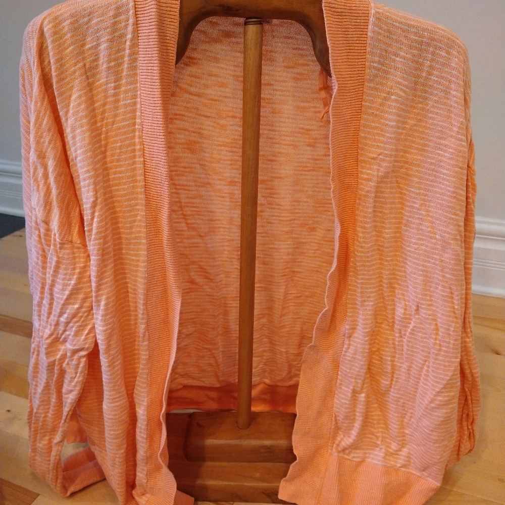 M Gap cream cycle orange and white striped 🍊 cardigan